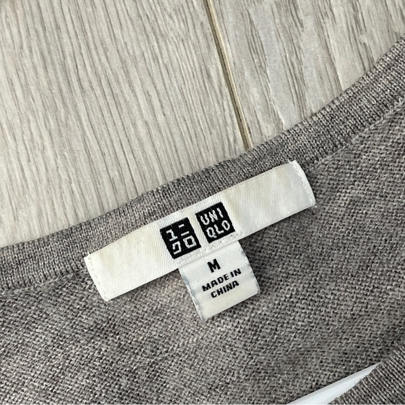 Uniqlo Wool Sweater short sleeve womens Gray (medium) classic minimalist preppy - Picture 2 of 6